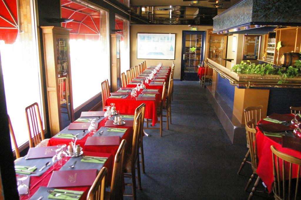 Le Skippy Dancotel Saint-Pierre-des-Corps Eksteriør billede